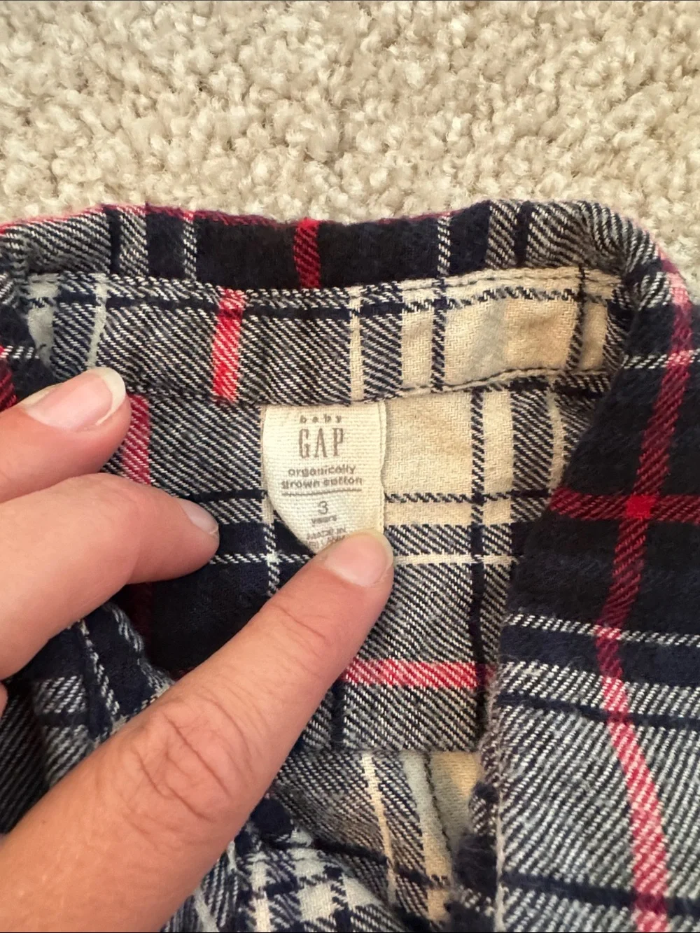 Lot of 4 shirts Gap and Old Navy size 3T